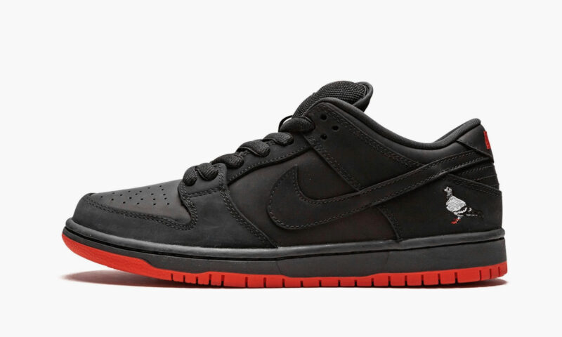 Black-Pigeon-1 Dunk SB Low Black Pigeon