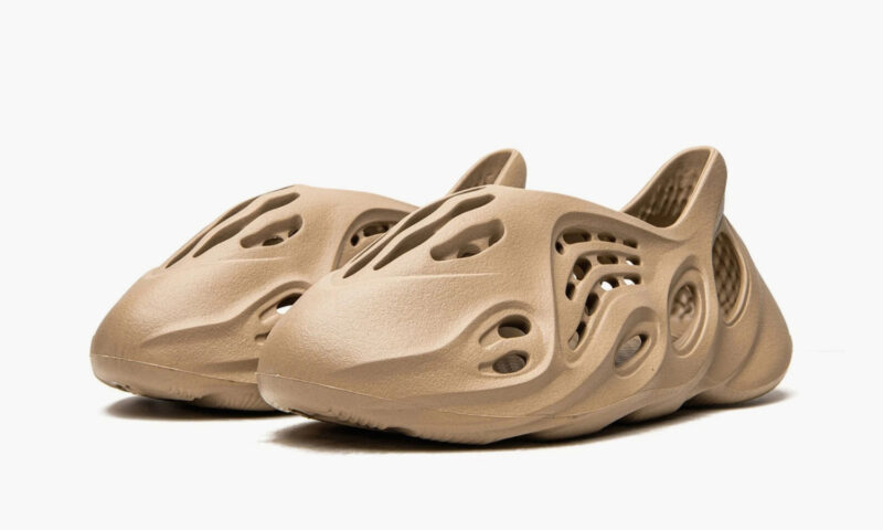 Кроссовки Yeezy Foam RNNR Mist