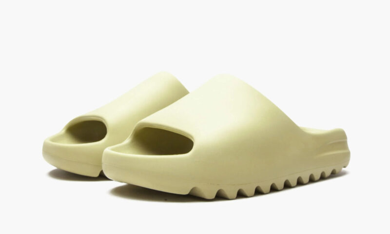 Шлепанцы Yeezy Slide Resin