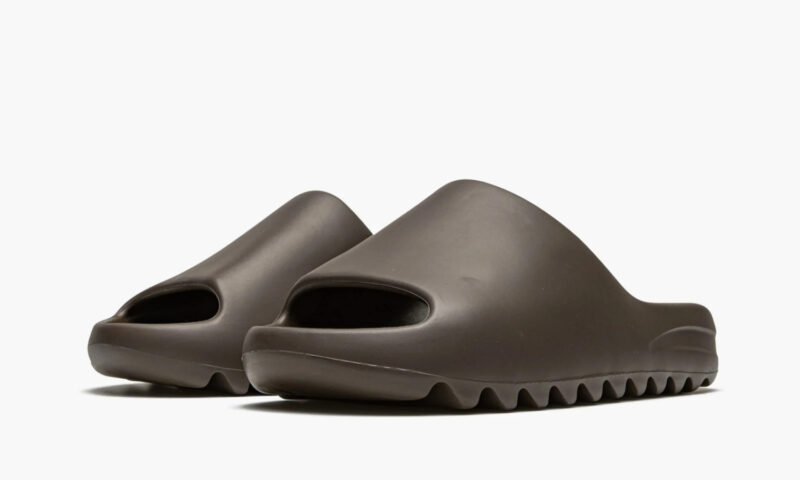 Шлепанцы Yeezy Slide Soot