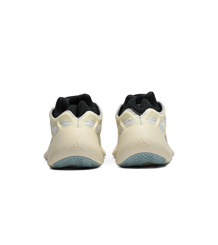 Кроссовки Adidas Yeezy 700 V3 Azael — изображение 3
