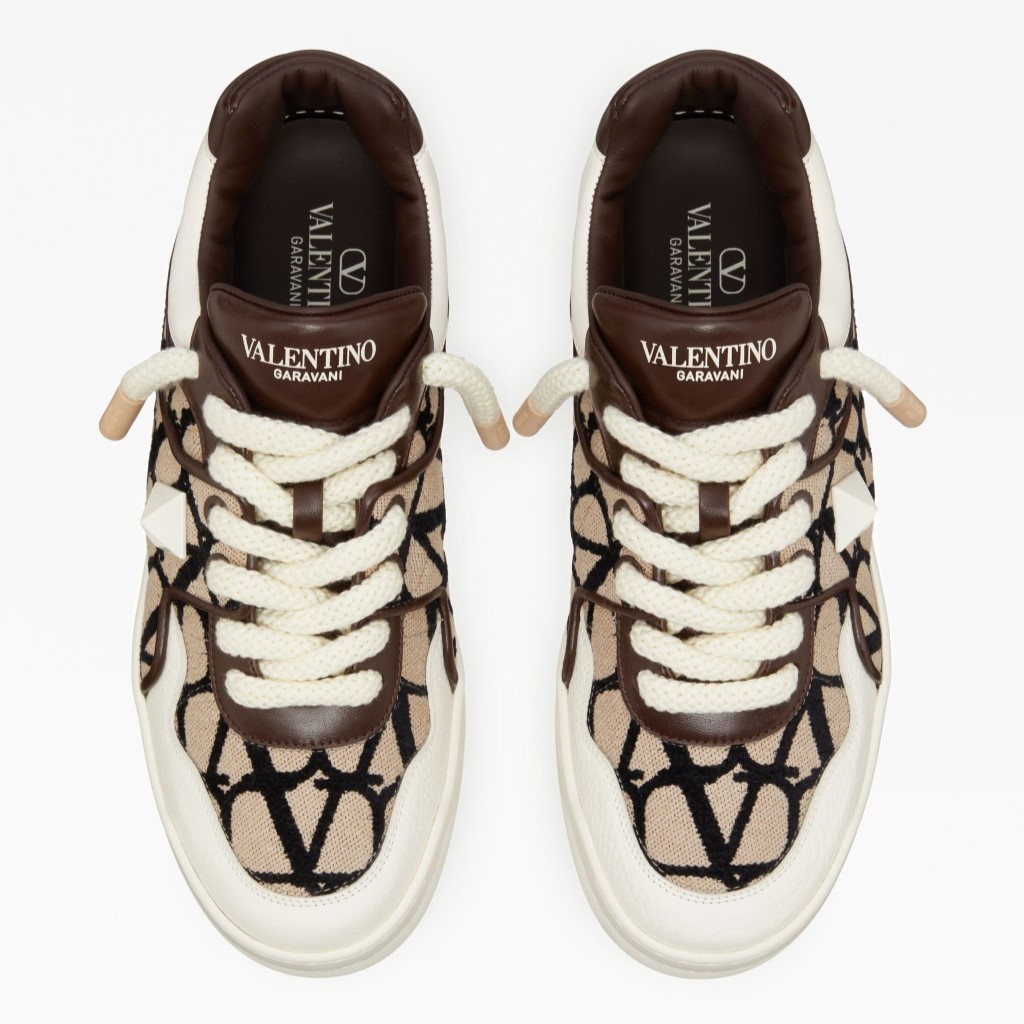 Кроссовки Valentino Garavani One Stud Brown — изображение 3
