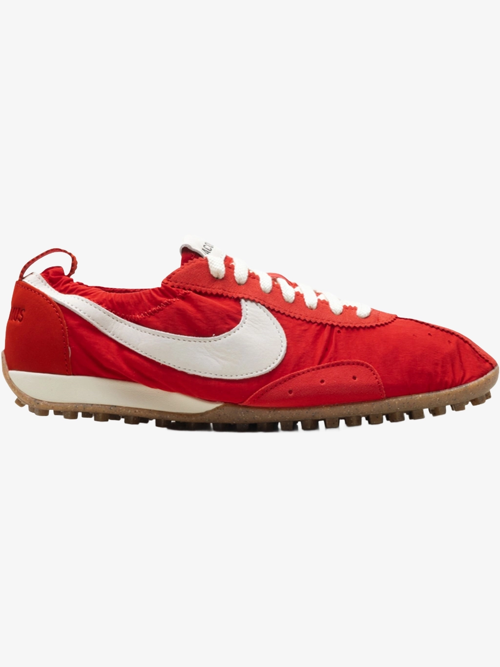 Jacquemus x Nike Moon Shoe SP в расцветке University Red
