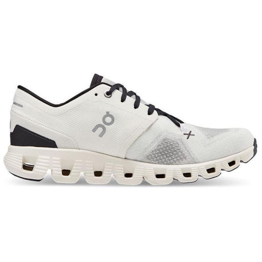 On Cloud X 3 White/Black